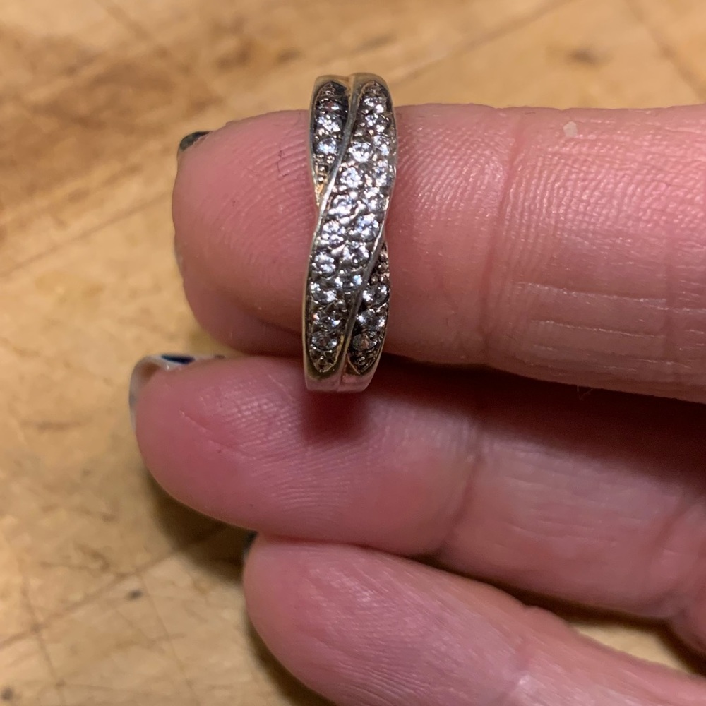 Simply Beautiful Serling Silver and CZ Ring. The perfect wedding band! - Picture 11 of 16